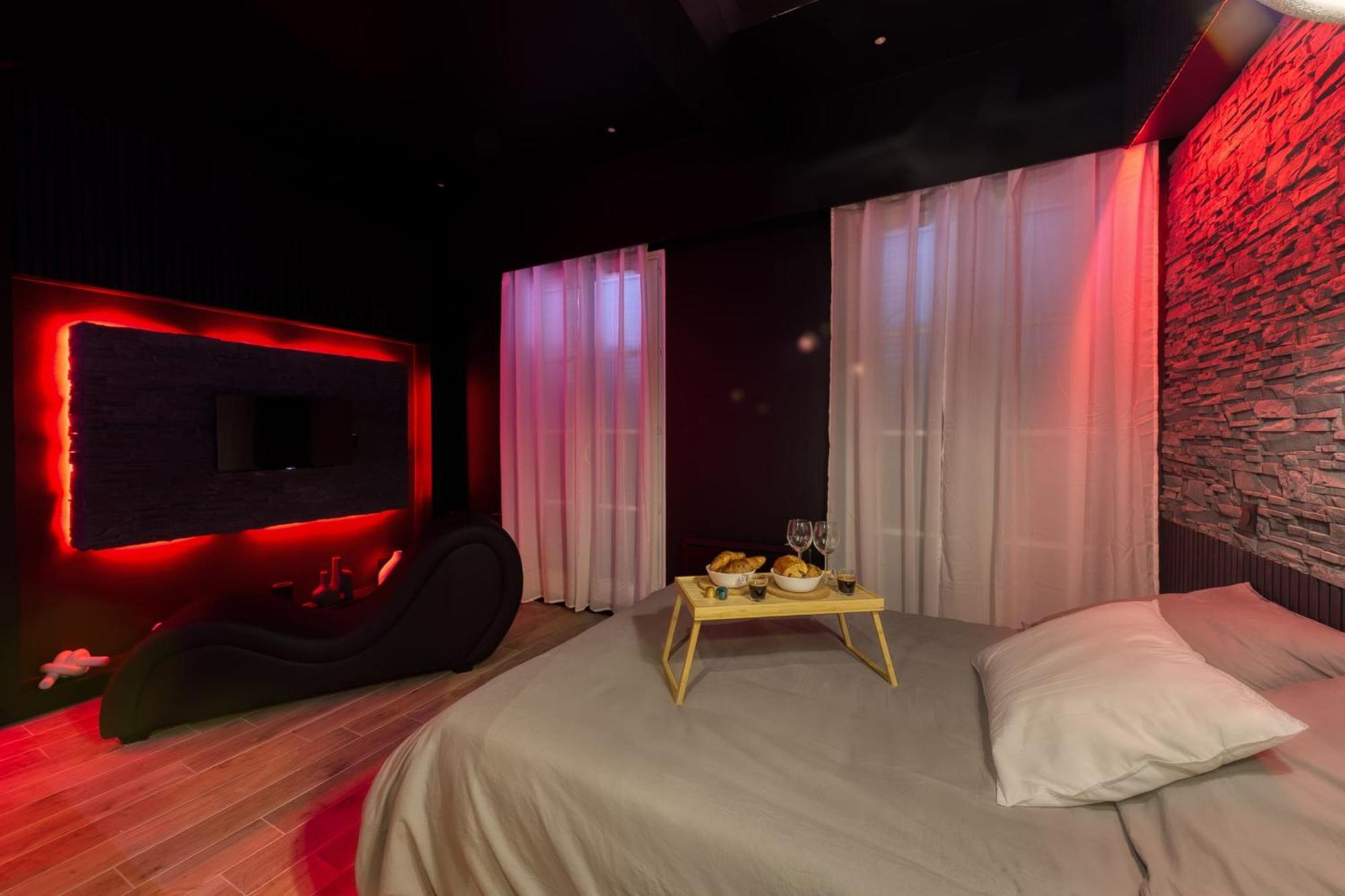 Suite Deluxe - Jacuzzi เมอลัง ภายนอก รูปภาพ