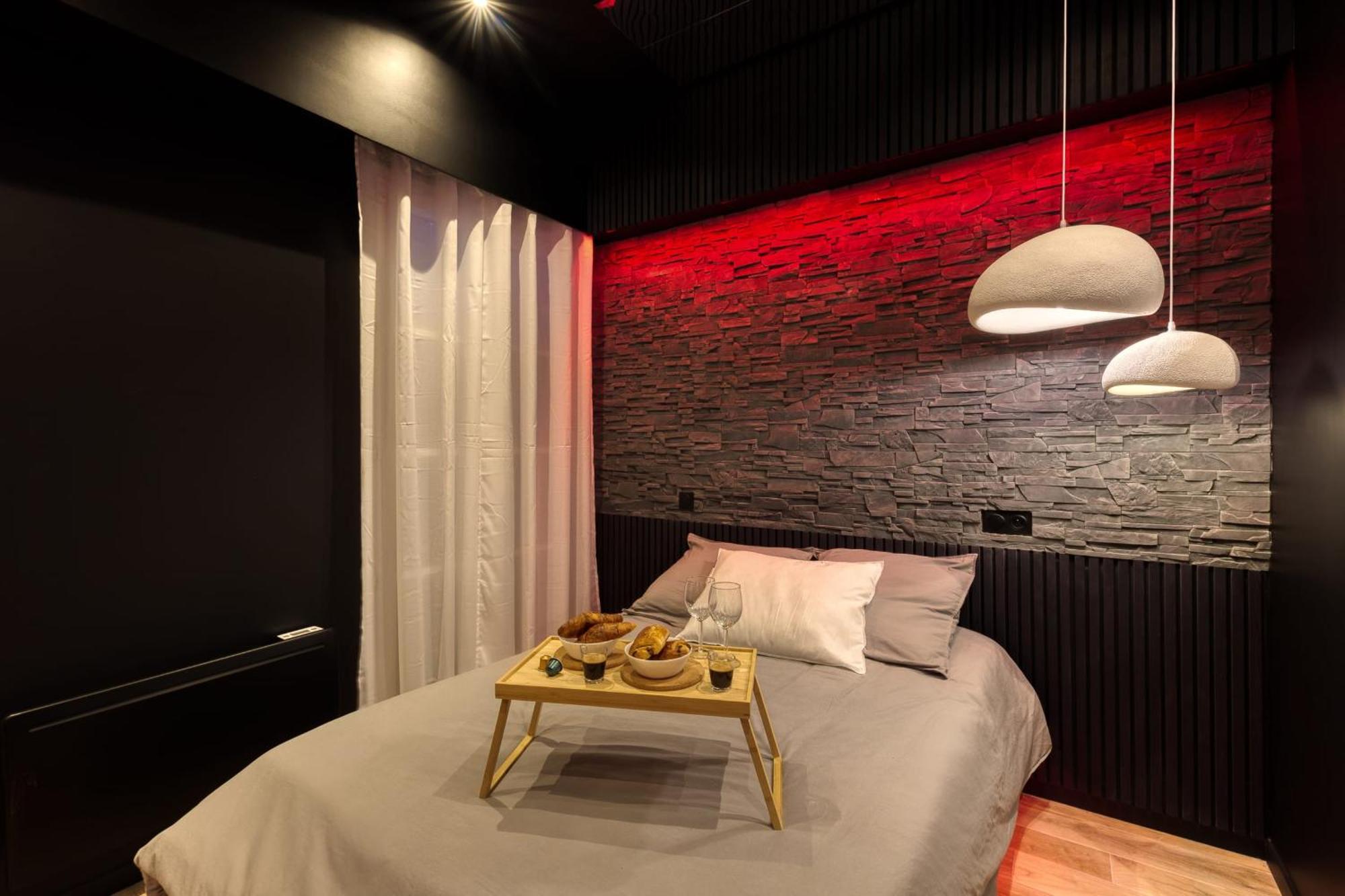 Suite Deluxe - Jacuzzi เมอลัง ภายนอก รูปภาพ